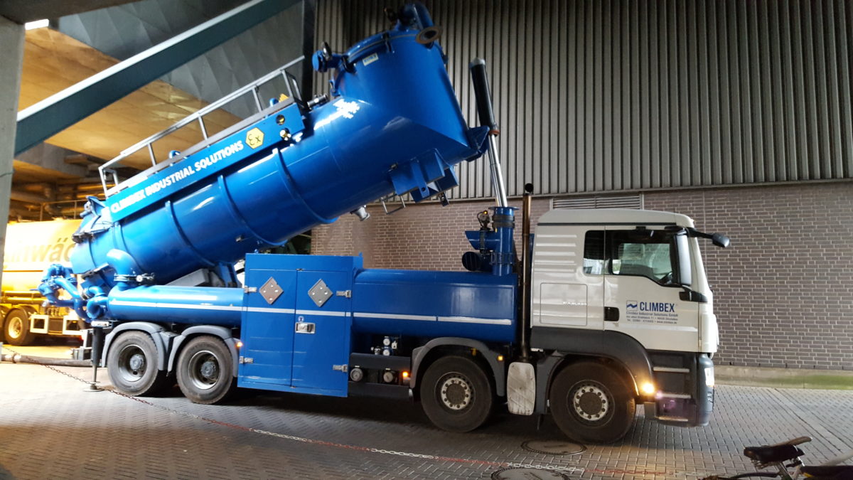 Industrielles Saugfahrzeug, Asche, Sand, Zunder oder Stahlwerksstaub